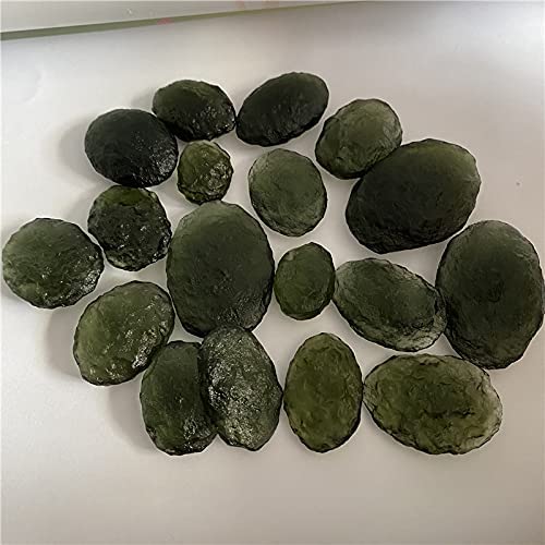 Moldavite Stone, Real Raw Moldavite 1PCS Green Moldavite Czech Meteorite Impact Glass Rough Stone Crystal Energy Moldavite Crystal Jewelry, Women's Jewelry (Size : 15-17g)