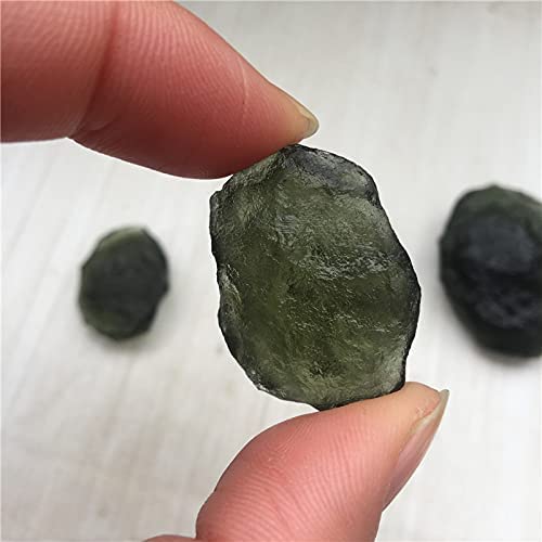 Moldavite Stone, Real Raw Moldavite 1PCS Green Moldavite Czech Meteorite Impact Glass Rough Stone Crystal Energy Moldavite Crystal Jewelry, Women's Jewelry (Size : 15-17g)